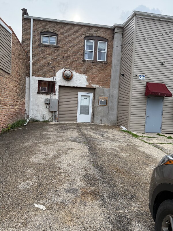 Building Photo - 709 S McAlister Ave