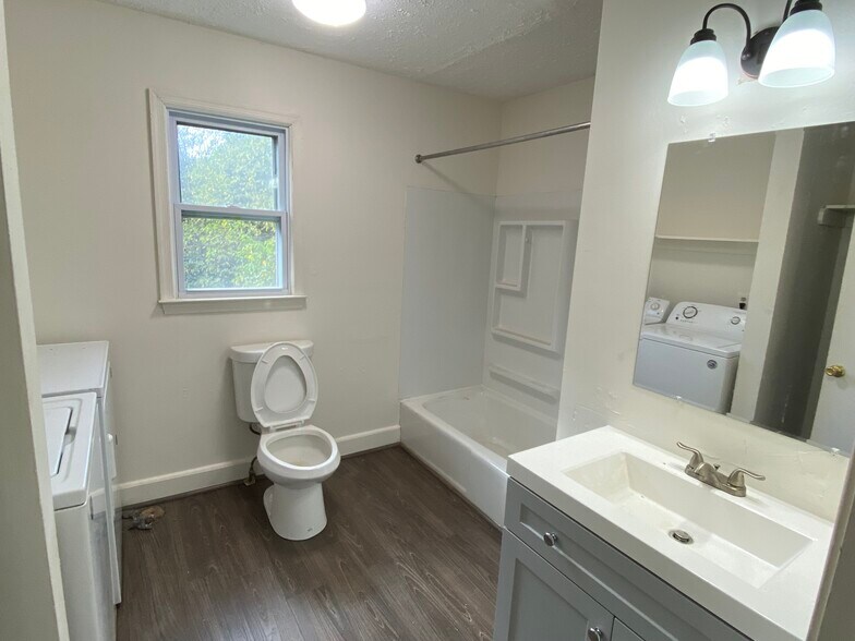Bathroom - 481 Midgett Farm Rd
