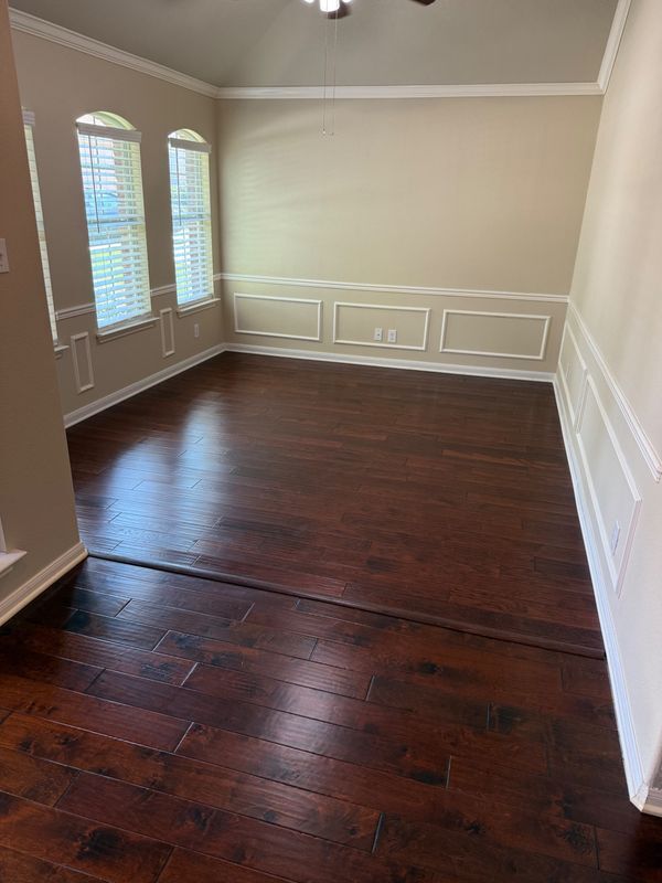 Building Photo - 8711 Laurel Canyon Dr