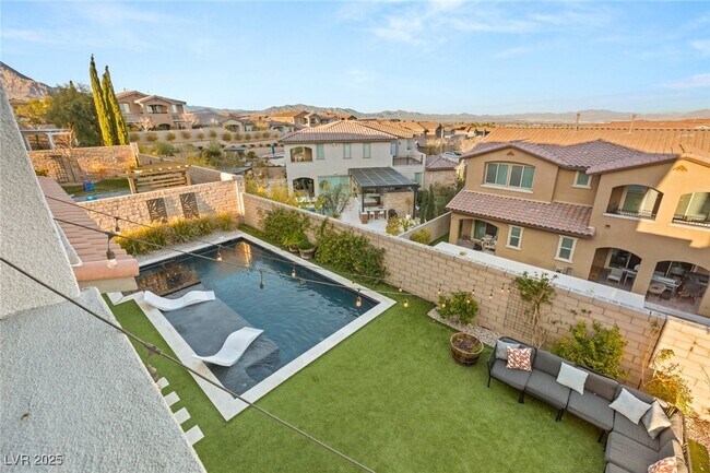 Building Photo - 258 Castellari Dr