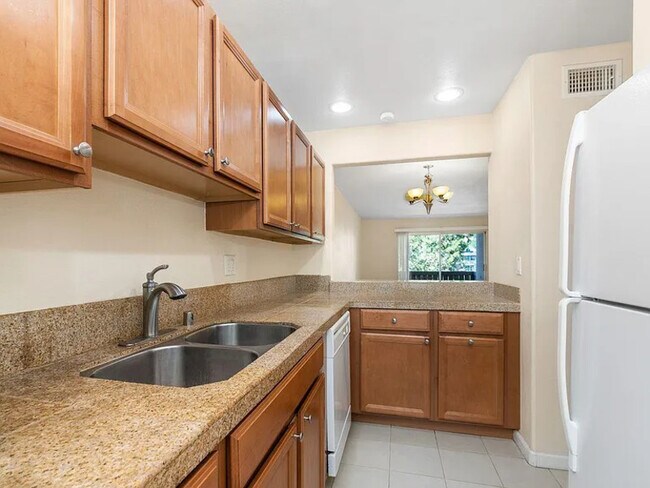Building Photo - 5700 Baltimore Dr