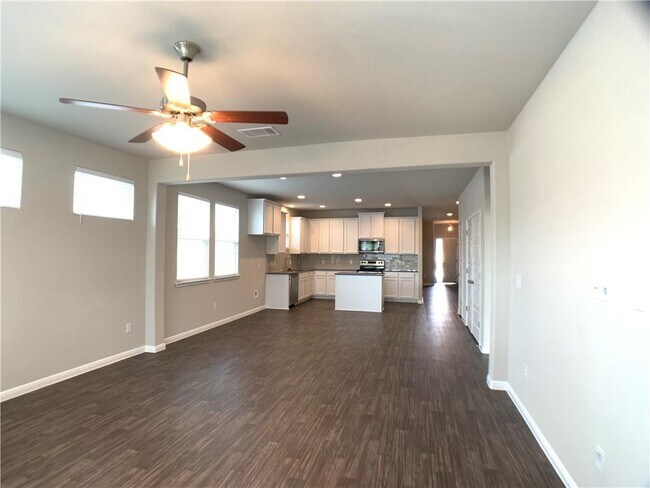 Building Photo - 237 Michaelis Dr