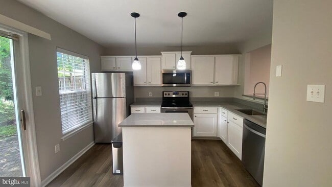 Building Photo - 4830 Dorsey Hall Dr