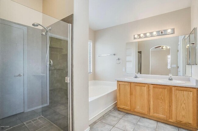 Building Photo - 6590 Tuzigoot Way