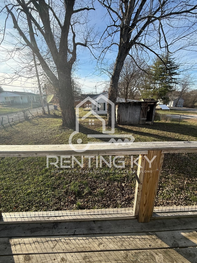 Building Photo - Newly Renovated 3-Bed, 1-Bath House!