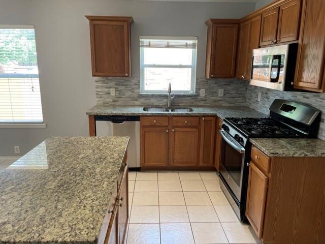 Building Photo - 2449 Texoma Dr
