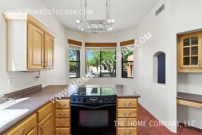 Building Photo - 1921 S Doubletree Ln