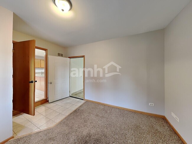 Building Photo - 1113 Geneva St