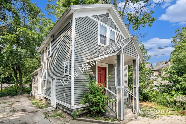 Building Photo - 714 W Cedar St