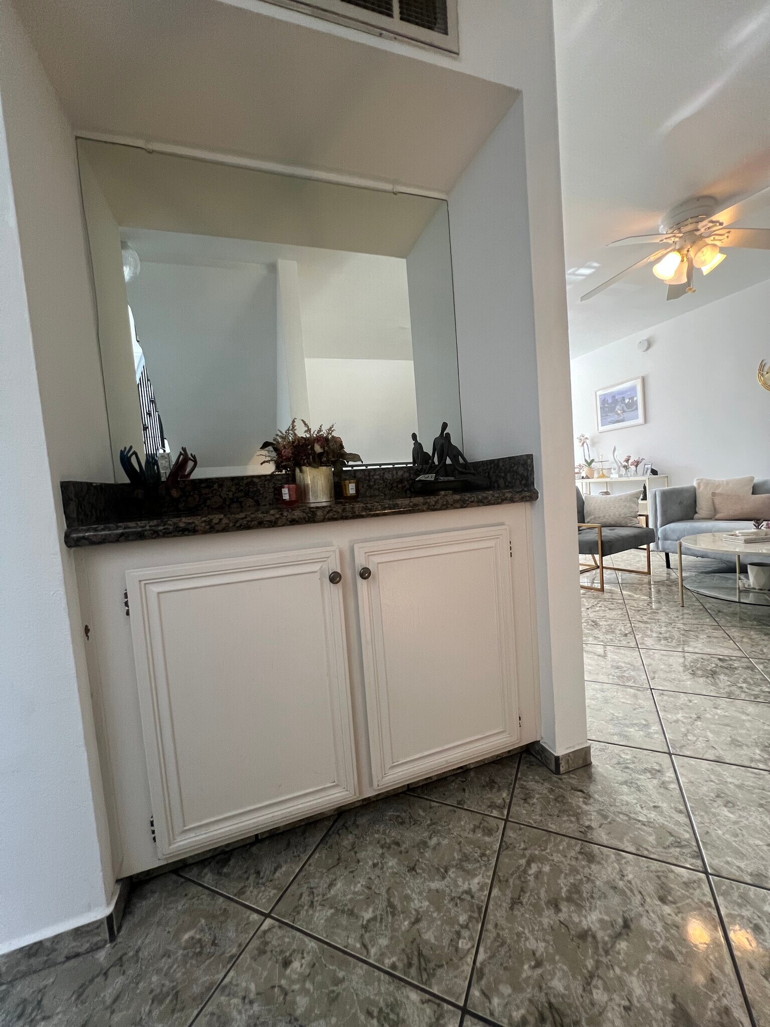 Building Photo - 9601 Sylmar Ave