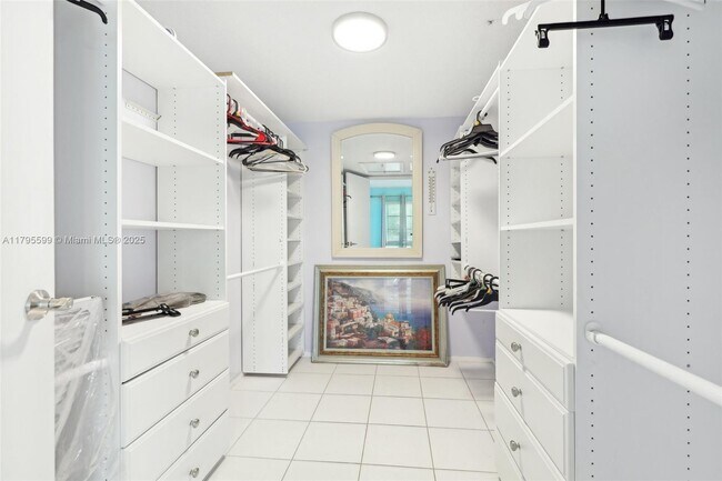 Building Photo - 1210 Bahama Bend