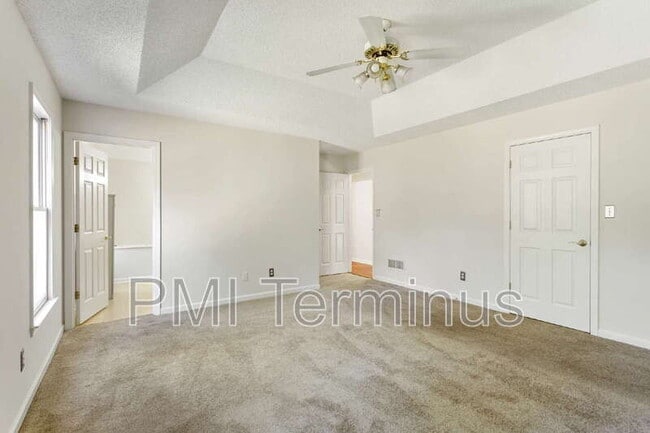 Building Photo - 76 Winward Way SE