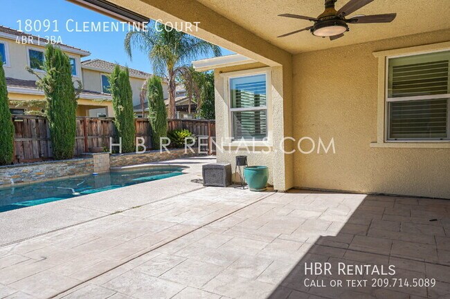 Building Photo - 18091 Clementine Ct
