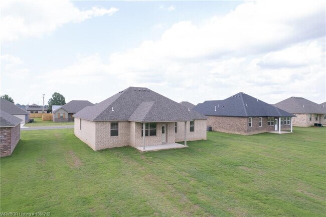 Building Photo - 105 Countryside Wy