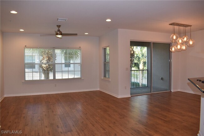 Building Photo - 23420 Alamanda Dr