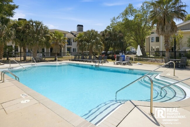 Building Photo - East Bridge Town Lofts Living | Prime Location Near Downtown Charleston