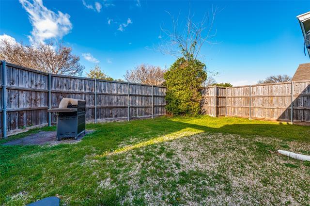 Building Photo - 6423 Windsong Dr