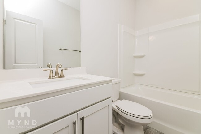 Building Photo - 395 Jorpaul Dr