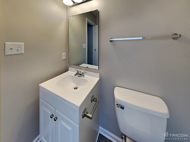 Building Photo - 4406 Cochran Farm Ln
