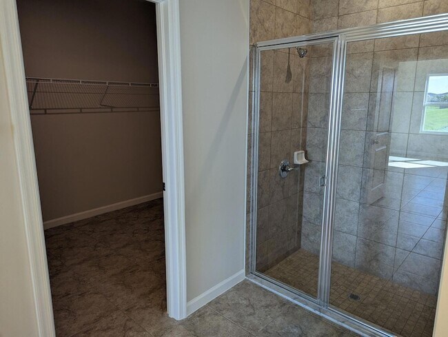 Building Photo - 10644 SW Vasari Way