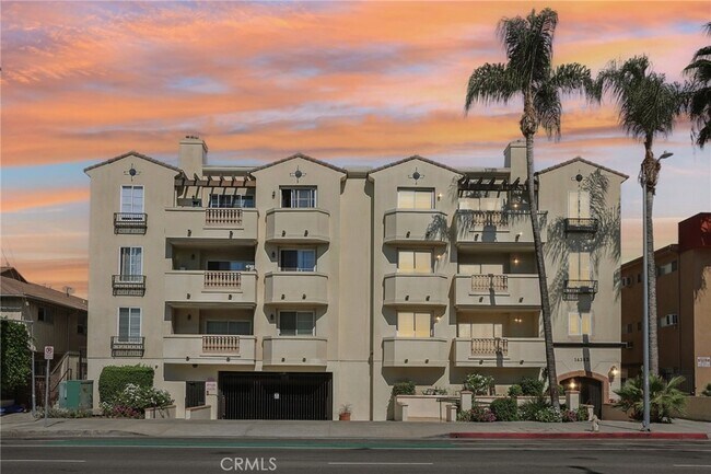 Building Photo - 14343 Burbank Blvd