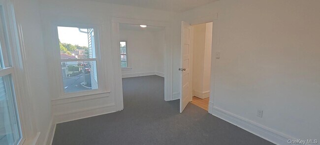 Building Photo - 13 Springside Ave