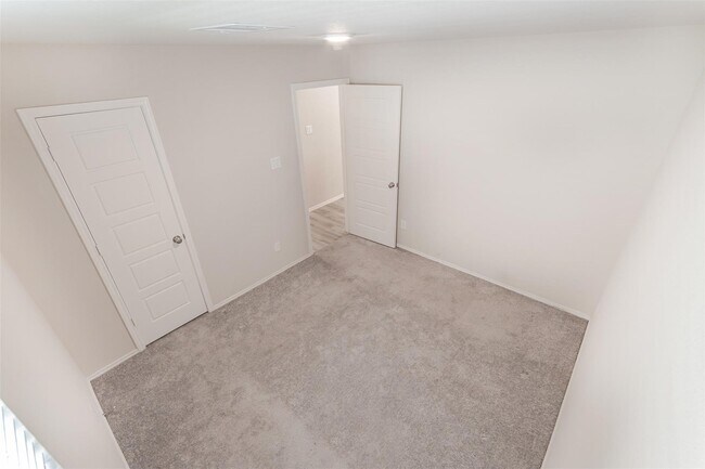 Building Photo - 445 Camas Creek Ln