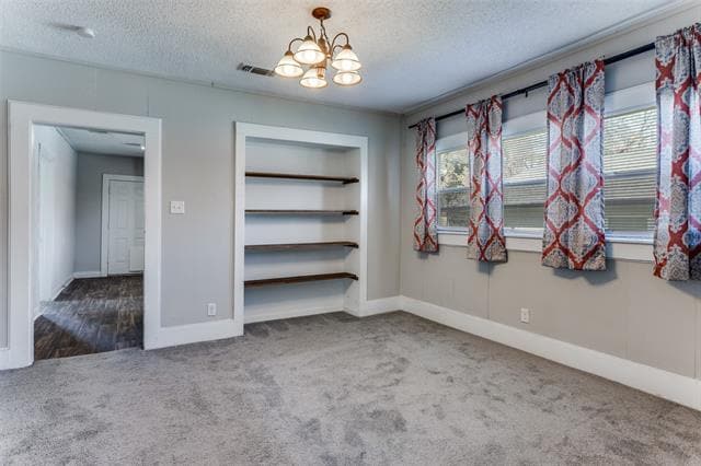 Building Photo - 826 Mirike Dr
