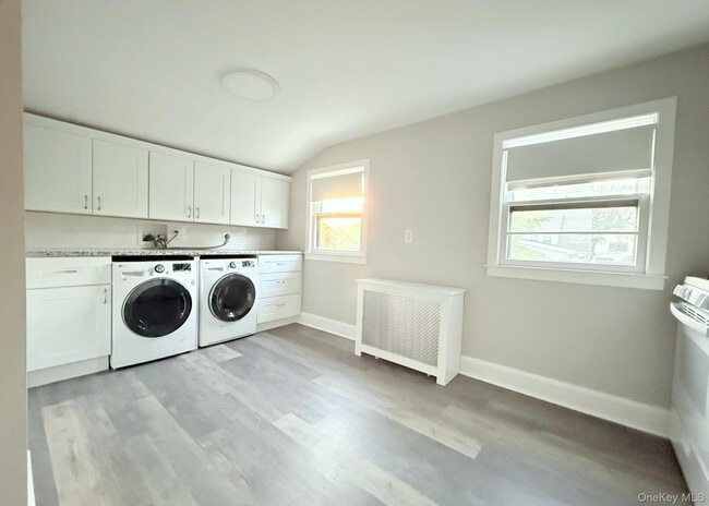 Building Photo - 1306 Henry Ave