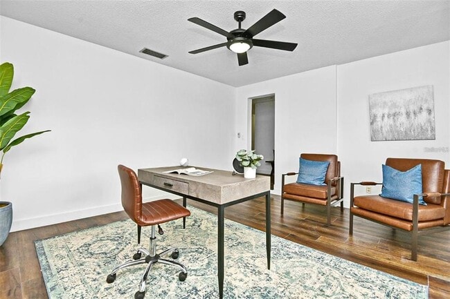 Building Photo - 112 Hillcrest Dr