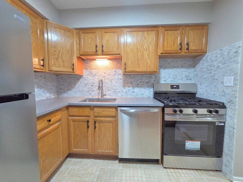 Building Photo - 1473 N Winslowe Dr
