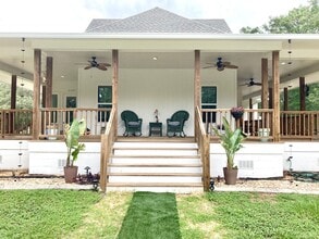 Building Photo - Tranquil Porch Retreat