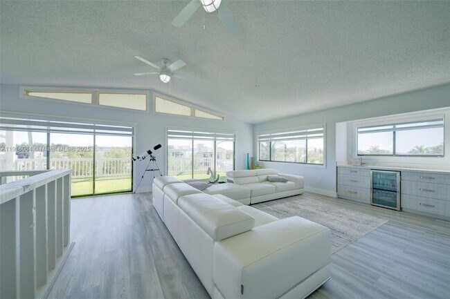 Building Photo - 2 Snipe Rd