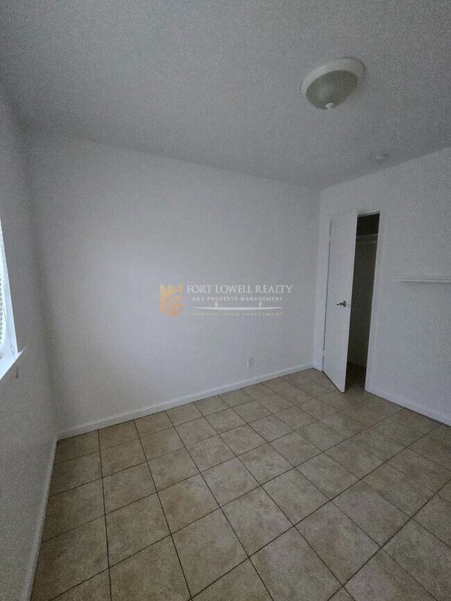 Building Photo - Newly Renovated 3 Bedroom, 2 Bath Home Available May!