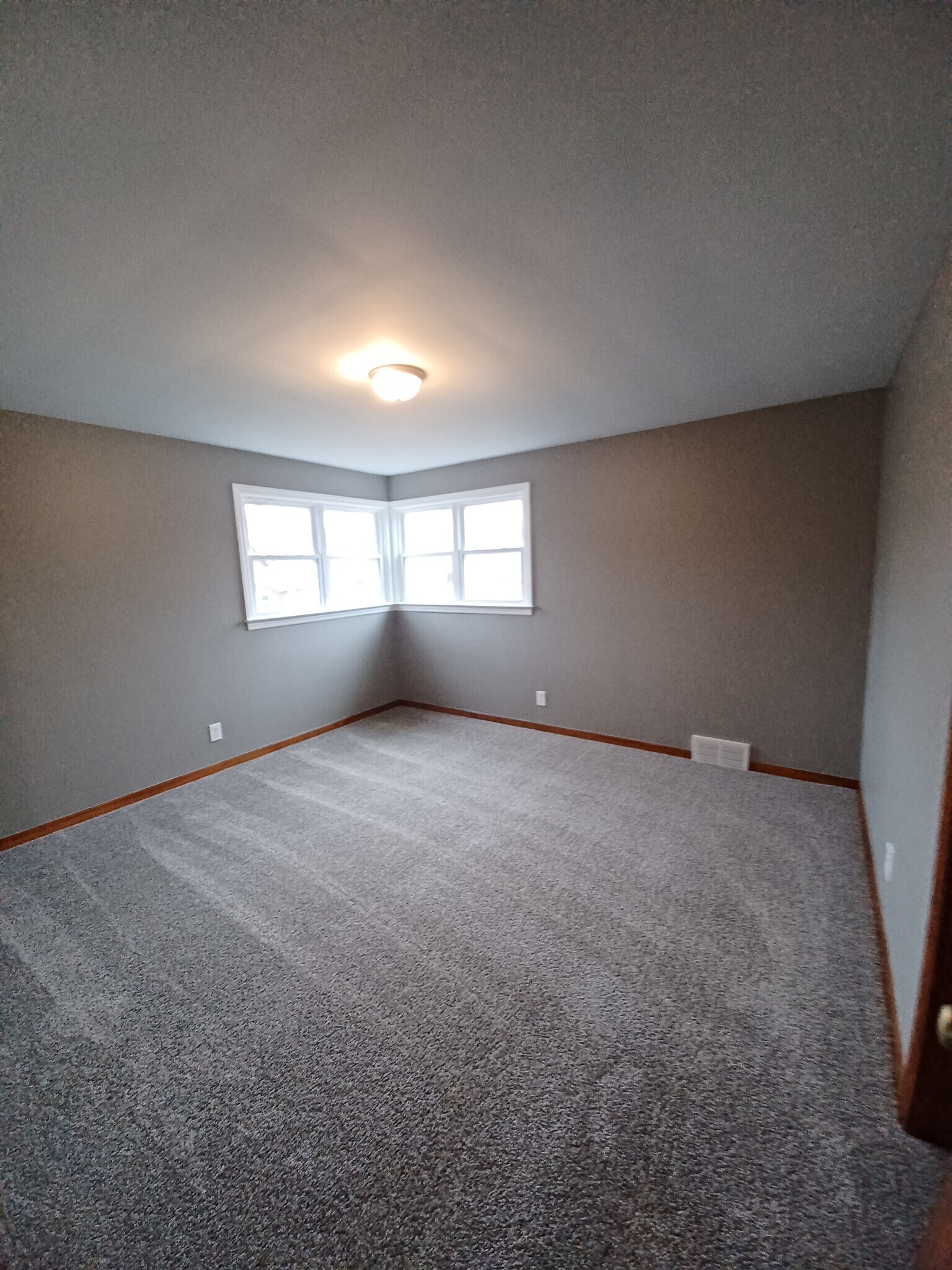 Building Photo - 21 East and West Rd