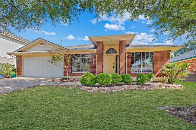 Building Photo - 1208 Lochaline Loop