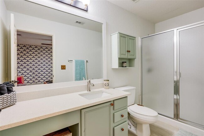 Building Photo - 5301 Apple Orchard Ln