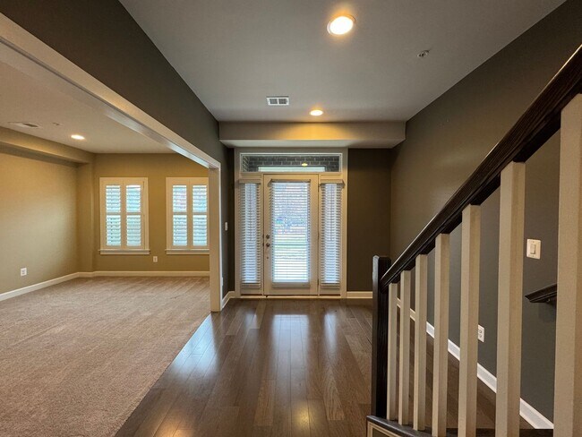 Building Photo - Stunning 4 Level 4 Bed 3/2 Bath Home With Balcony And Deck In Westmoore At Moorefield