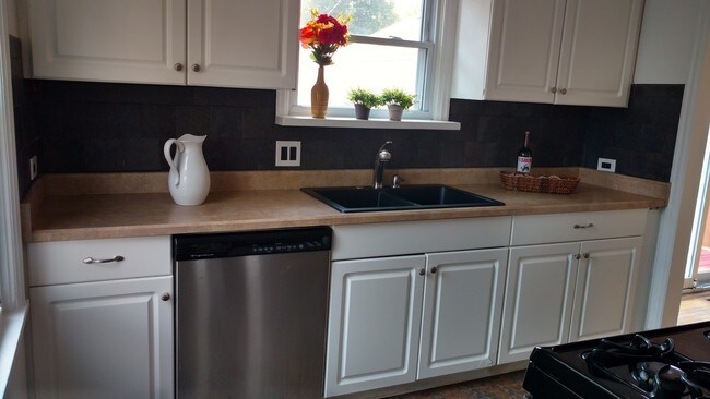 Building Photo - 2317 S Downing St