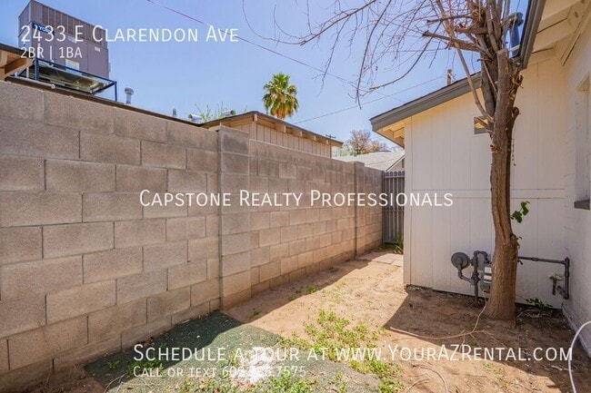 Building Photo - 2433 E Clarendon Ave
