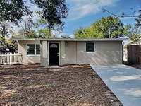 Building Photo - 904 Ferndell Rd