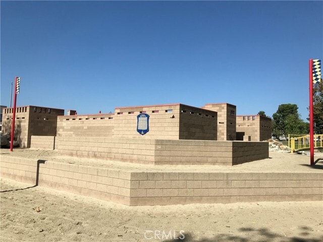 Building Photo - 3 Morris Rd