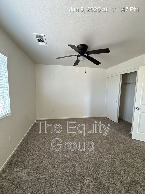 Building Photo - 816 W Loyola Ave