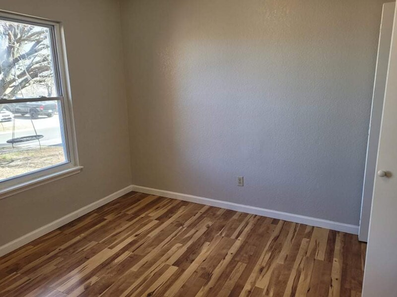 Building Photo - 1608 Bobby Lee Dr