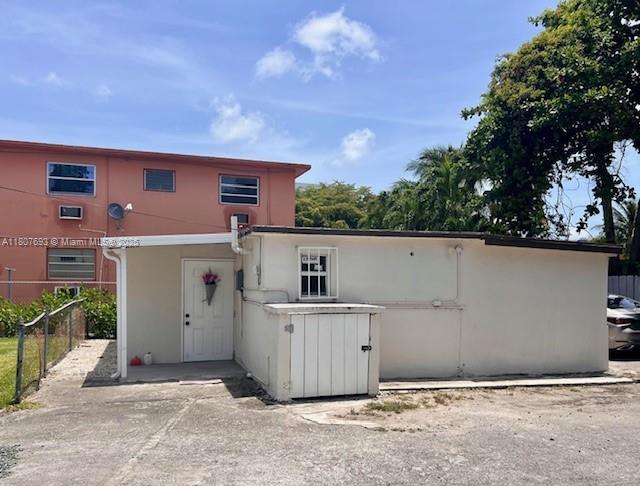 Primary Photo - 1726 NW 19th St