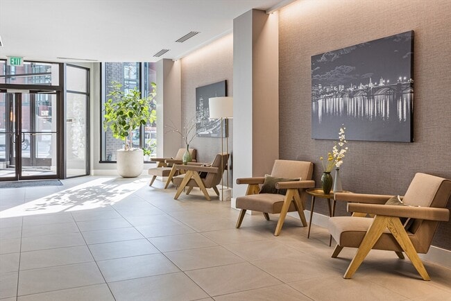 Building Photo - 14-20 W Broadway