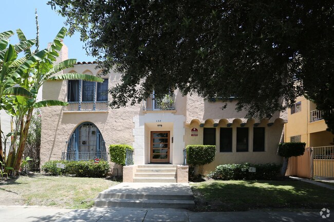 Building Photo - 132 N Clark Dr