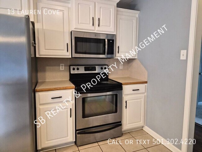 Building Photo - 13 Lauren Cove