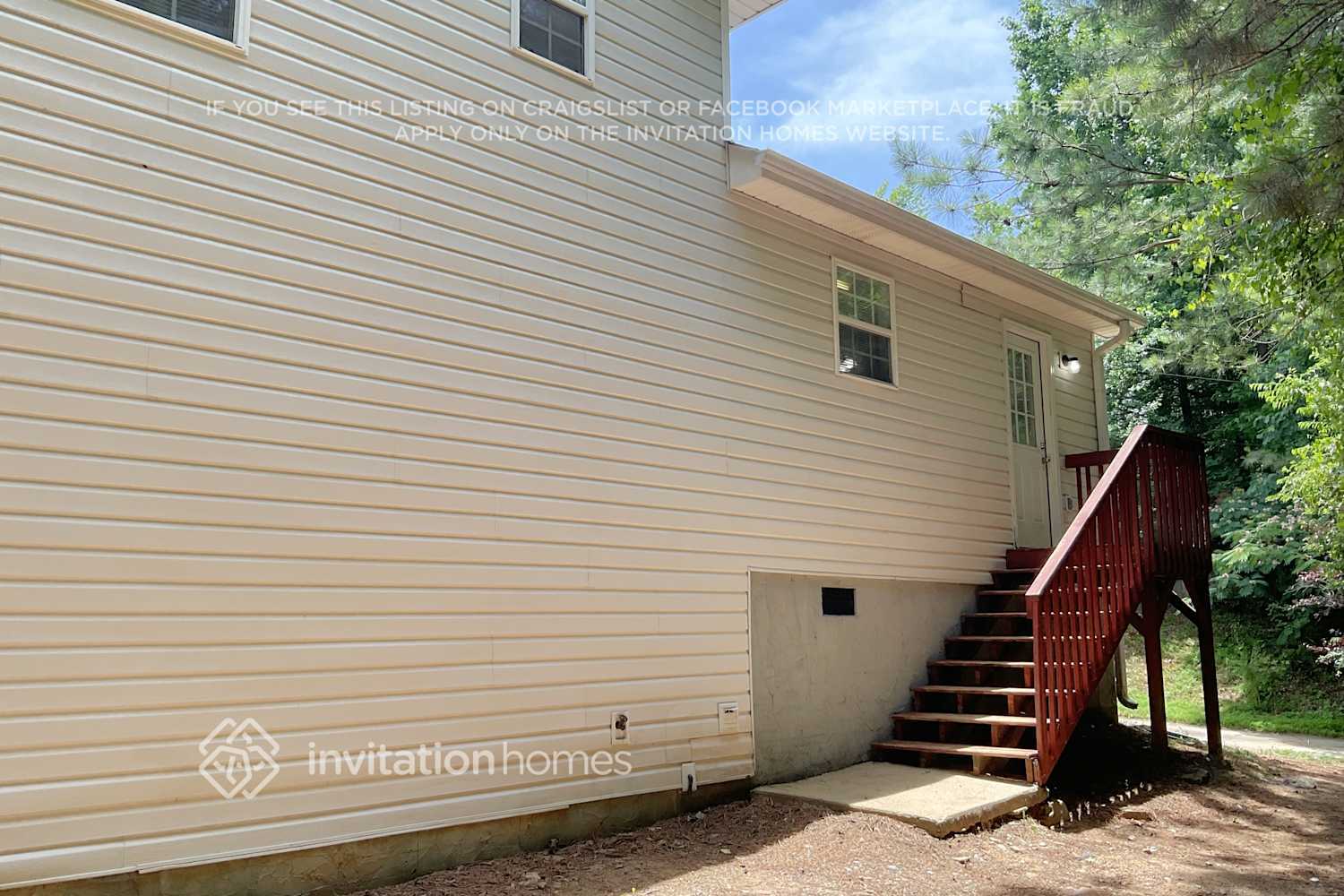 Building Photo - 240 Brookside Dr