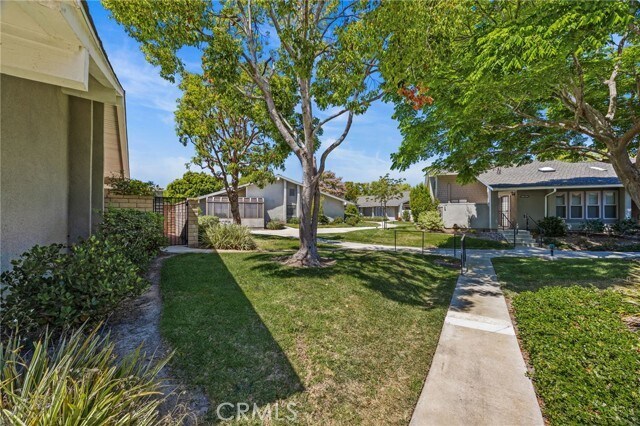 Building Photo - 8933 Yolo Cir